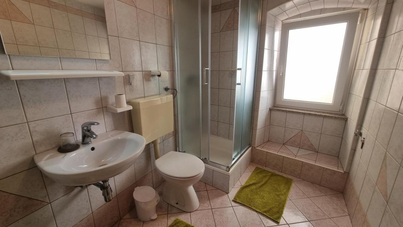 Apartment Igor With Balcony And Sea View Baška Eksteriør billede